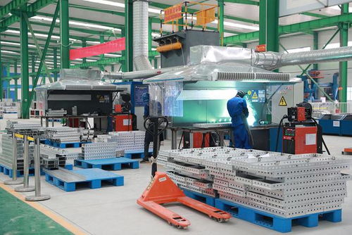 企業(yè)生產(chǎn)忙，技術(shù)開(kāi)發(fā)熱，中國(guó)經(jīng)濟(jì)穩(wěn)中向好動(dòng)能足